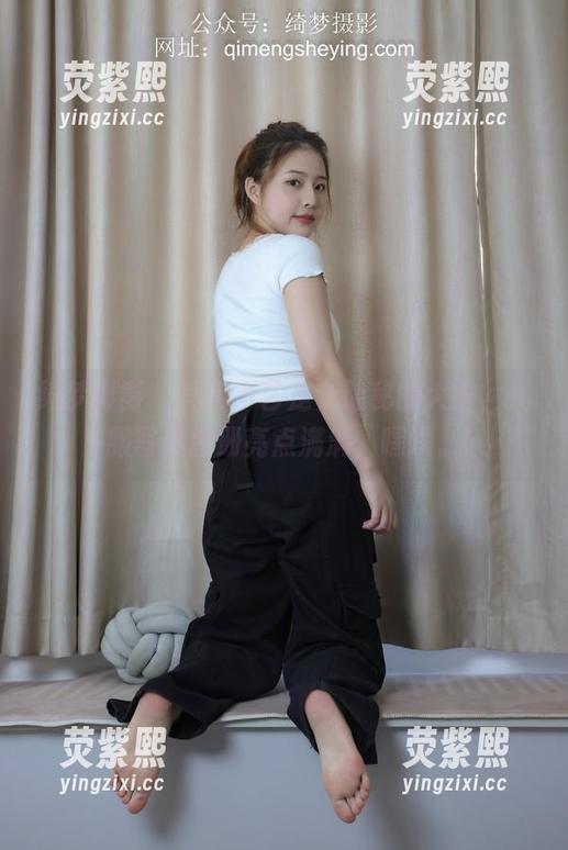 绮梦摄影 - 其实小艺是个隐秘的大方，礼服写真图册亮点满满，嘿嘿。