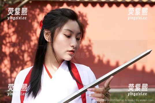 蜜桃社 - 又是一系列雪梨sherry的厨娘美图，想不想偷偷学学她的绝招？