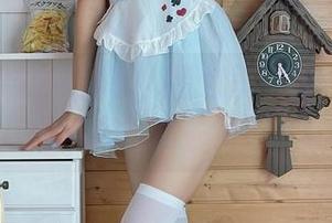 西瓜少女制服分享，图包里的每一张都像是在邀请我去同班！