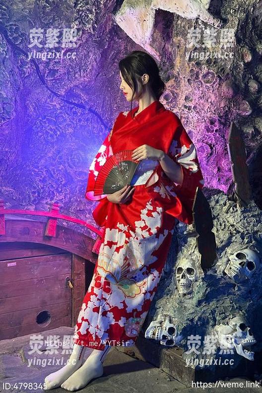 微密圈 - 轩子巨二兔的私房时间，女孩的氛围不一般！