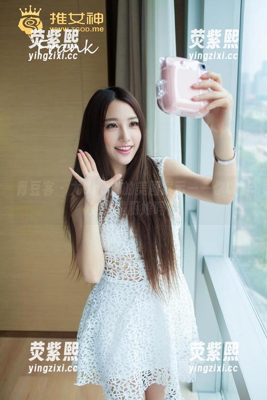青豆客 - 尤Una娜的美图展示——你以为她只是厨娘吗？