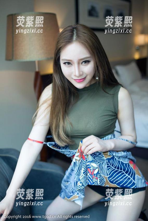 青豆客 - 校服怪兽来了，施忆佳的高清图片让我想要回到那年少年！
